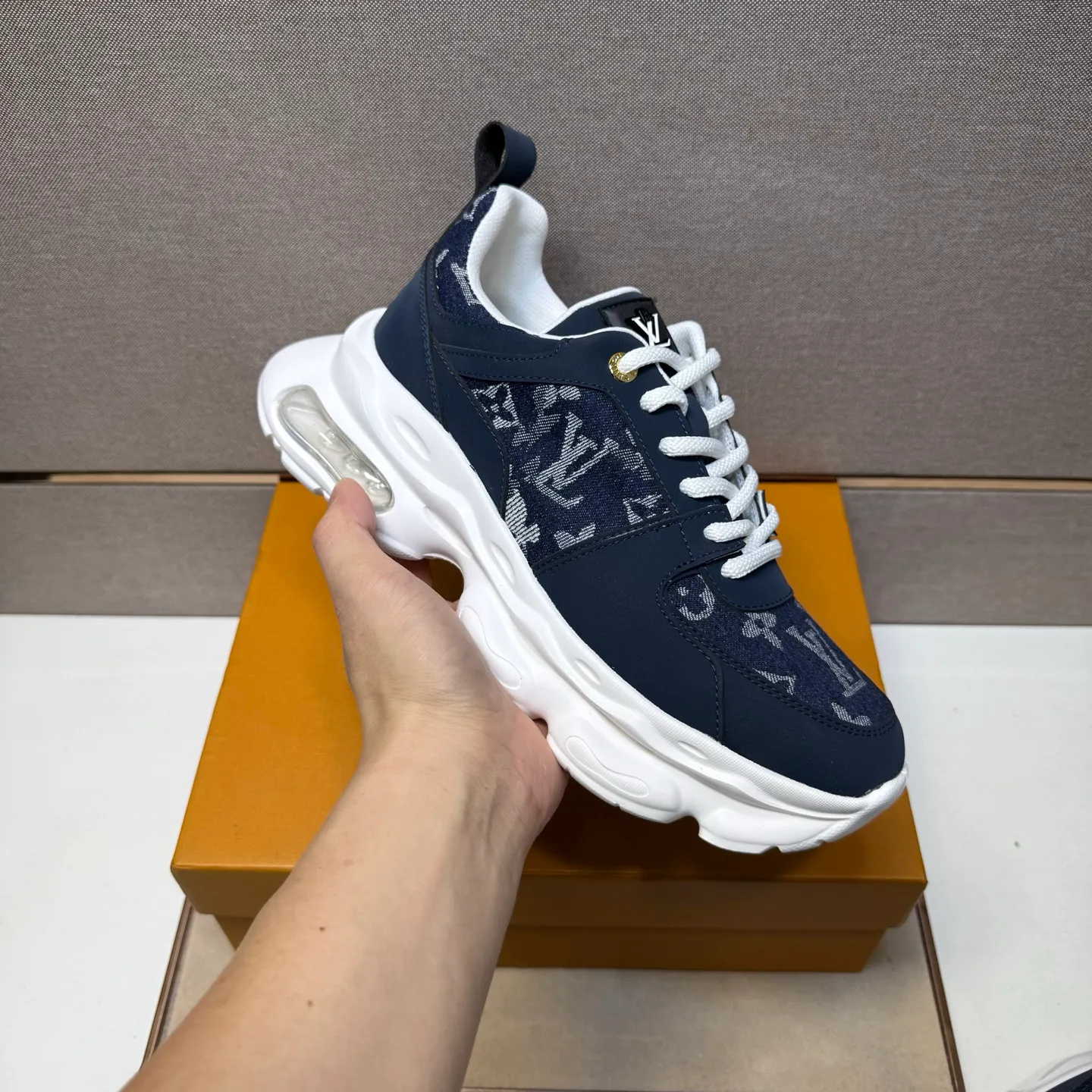 ⬛️Men's shoes 💰p462【LV～】Men's casual shoes 2025z cabinet sales simultaneously 🔶Size: 38-44 #️⃣ 🔷5 colors🔜The upper is made of multi-material splicing➕Mesh lining, comfortable and breathable, sole: original comfortable and wear-resistant outsole, ⚠️real thing📱photographed🎬real thing is better📢📢📢